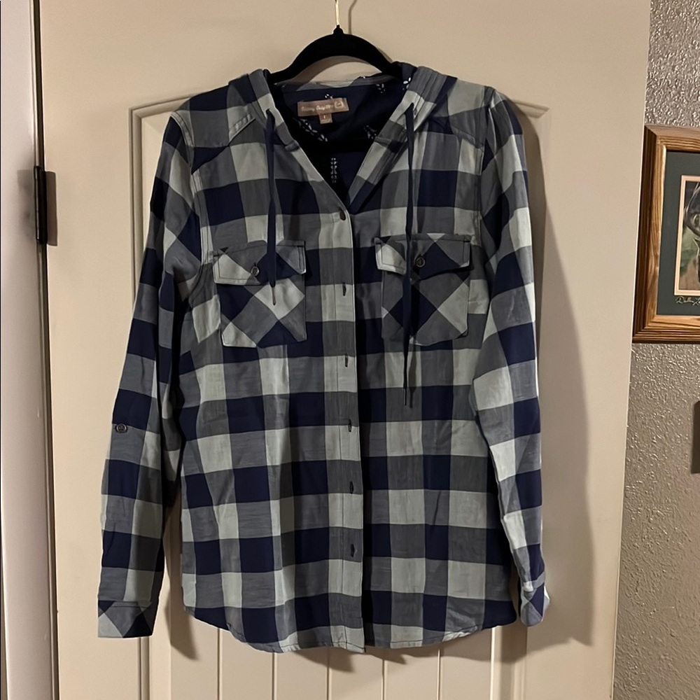 NWOT Victory Outfitters Blue Plaid Button Up with Hood